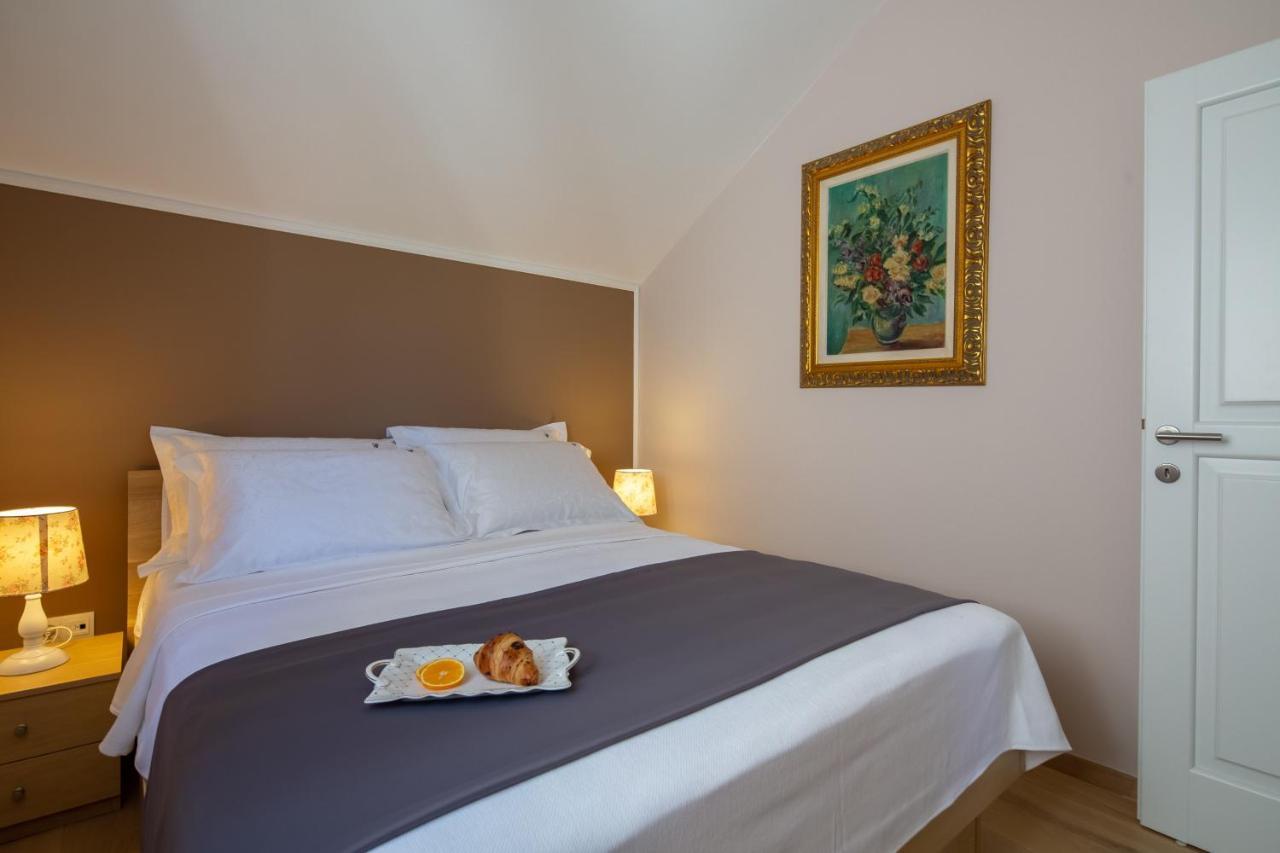 Apartment Gracija Трпань Экстерьер фото